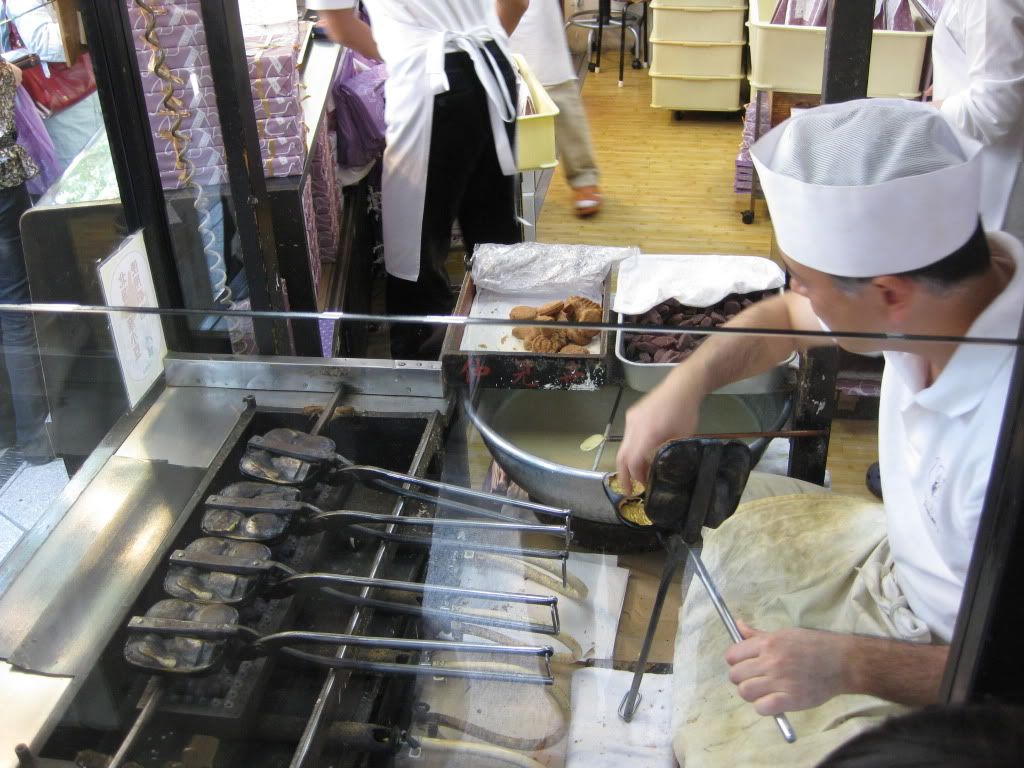 Asakusa - Demo on the snack preparation