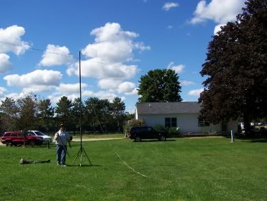 Rory sets up the center mast