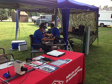 Thom W1WMG and Ryan KB1YTR operating