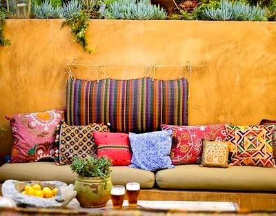Master class: banquette's, booths, built in sofa's Cushions Banquette désign
