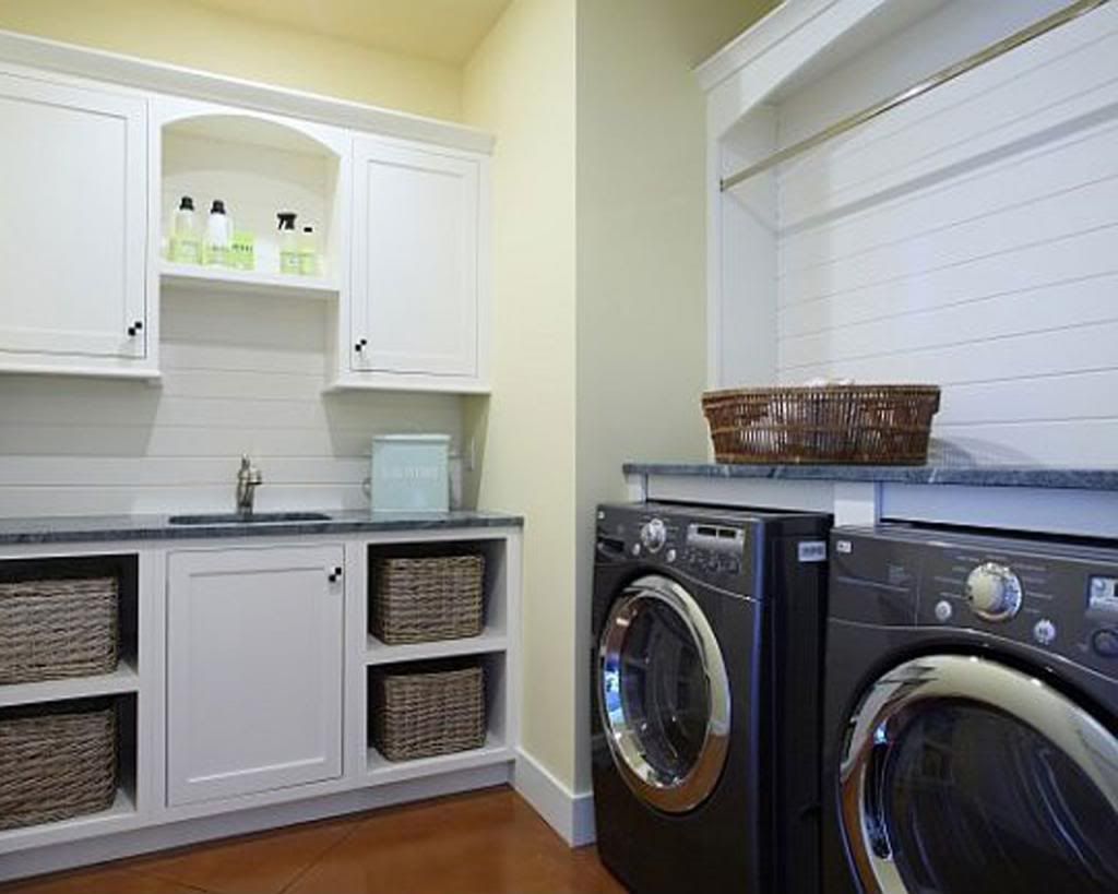 photo Black-and-white-laundry-room-design_zpsf907238d.jpg