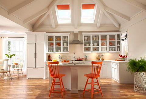 photo orange-kitchen-in-the-interior_zpszqr2x4ki.jpg