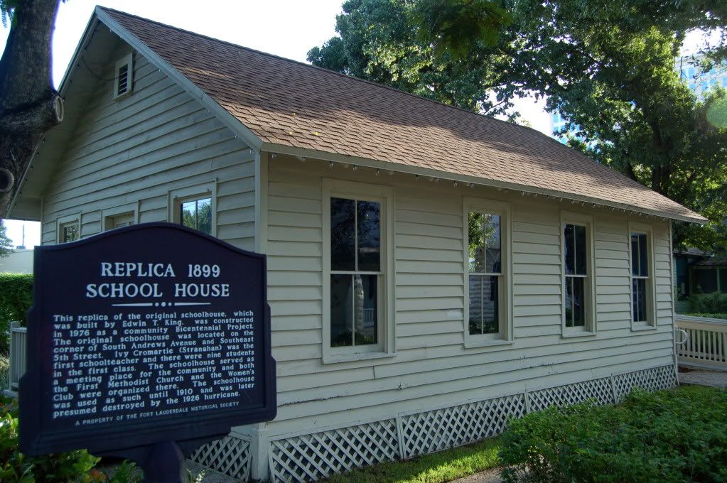 Replicaschoolhouse.jpg