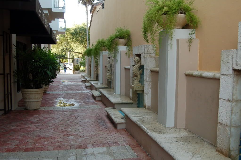 sidealley.jpg